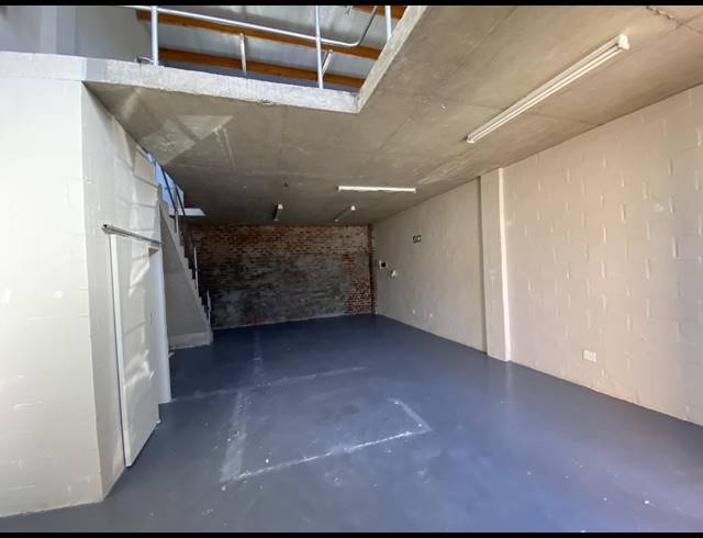 117M² WAREHOUSE TO LET IN MAITLAND